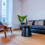 Upscale 3-Room Apartment 200M From The Palais